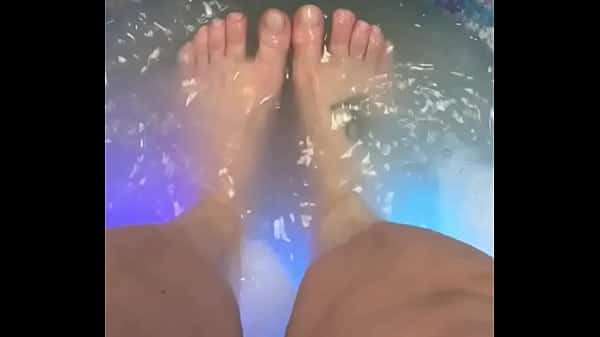 Mani/Pedi Day getting ready for #Exxxotica Chicago!  Who&rsquo;s paying!? #Findom #feetworshi̇p #feetِ #pedicure …